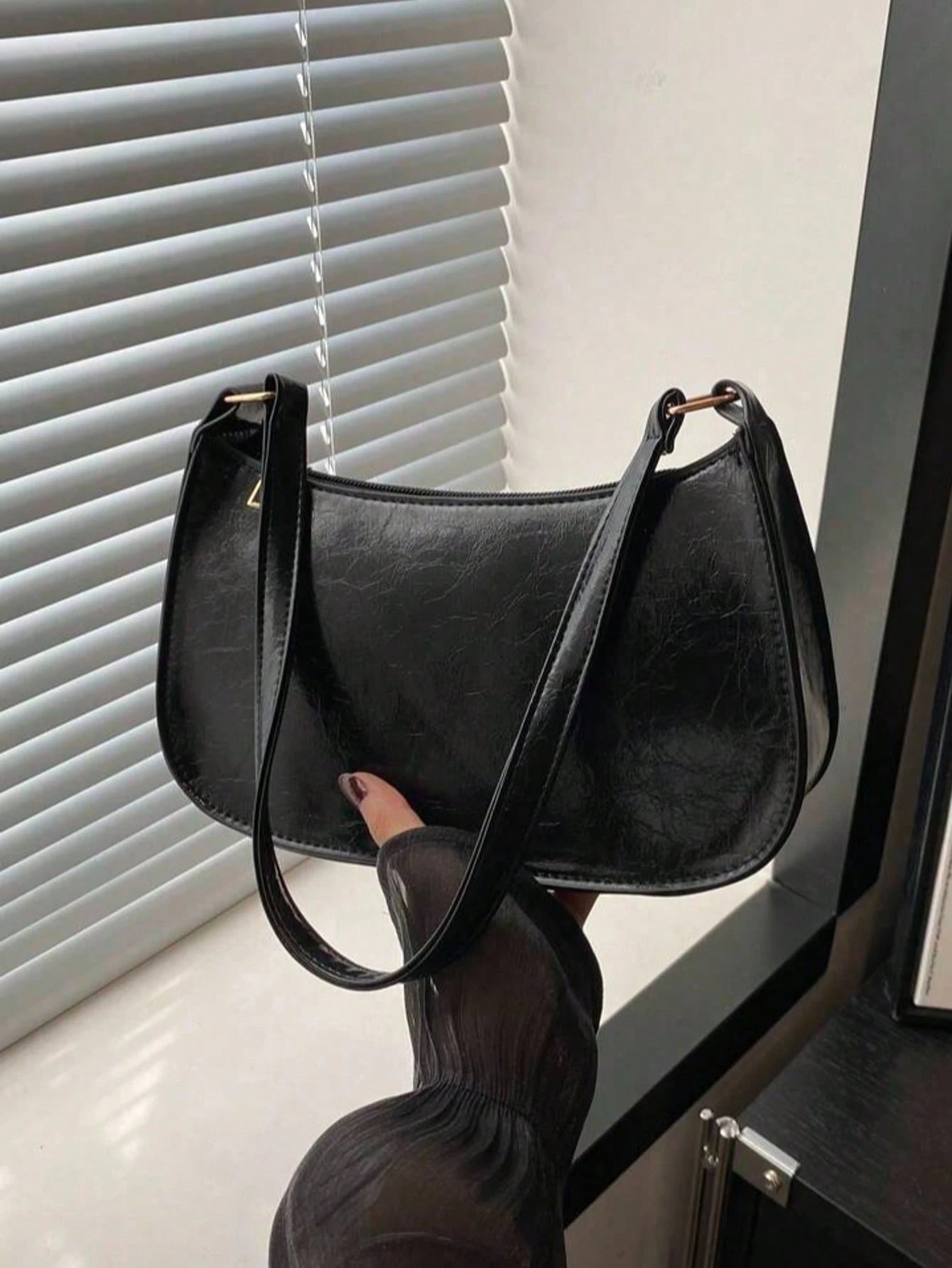 Irene – Minimalist Faux Leather Shoulder Bag