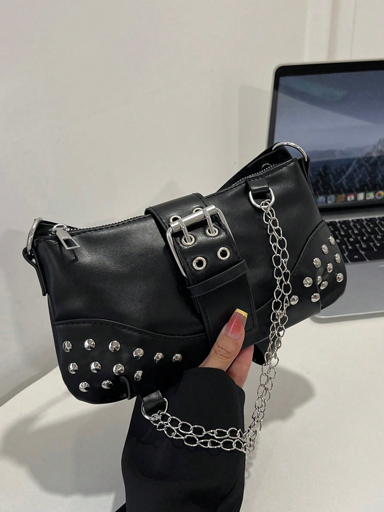 Irene – Vintage Crescent Motorcycle Shoulder Bag