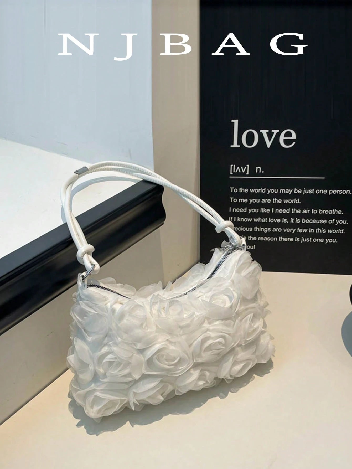 Irene – Versatile Crescent Straw Shoulder Bag