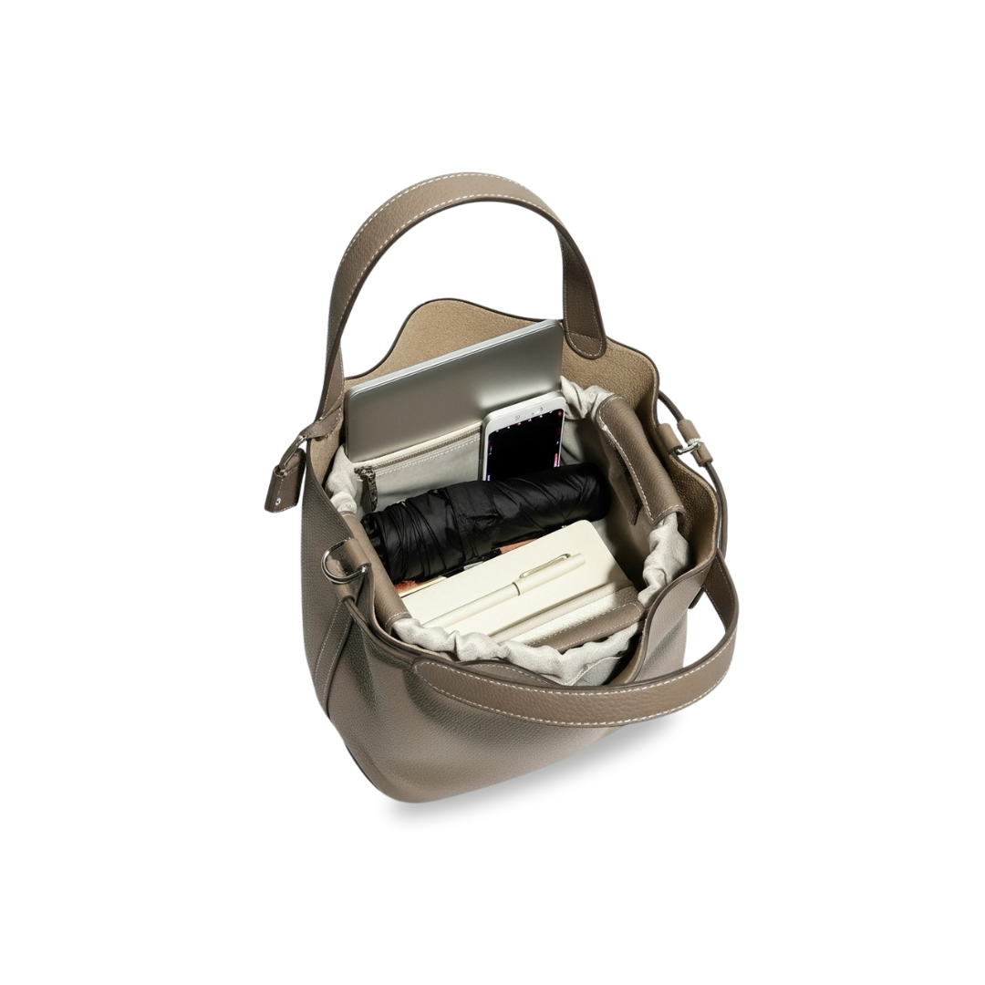 Irene – Lightweight Stylish Leather Bucket Bag